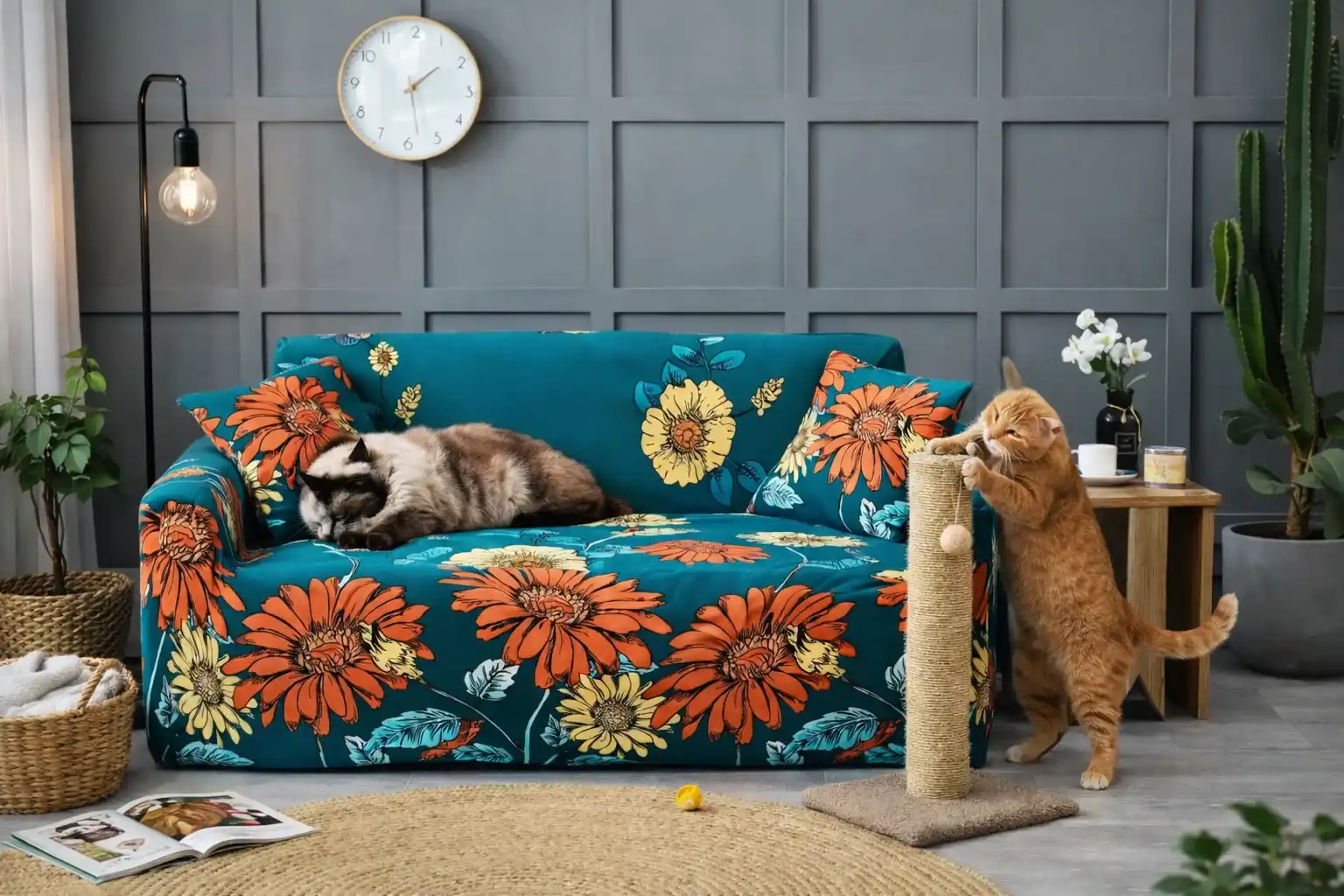 Funda de sofa anti gatos personalizada de tejido técnico reforzado con ajuste milimétrico para proteger muebles de arañazos.